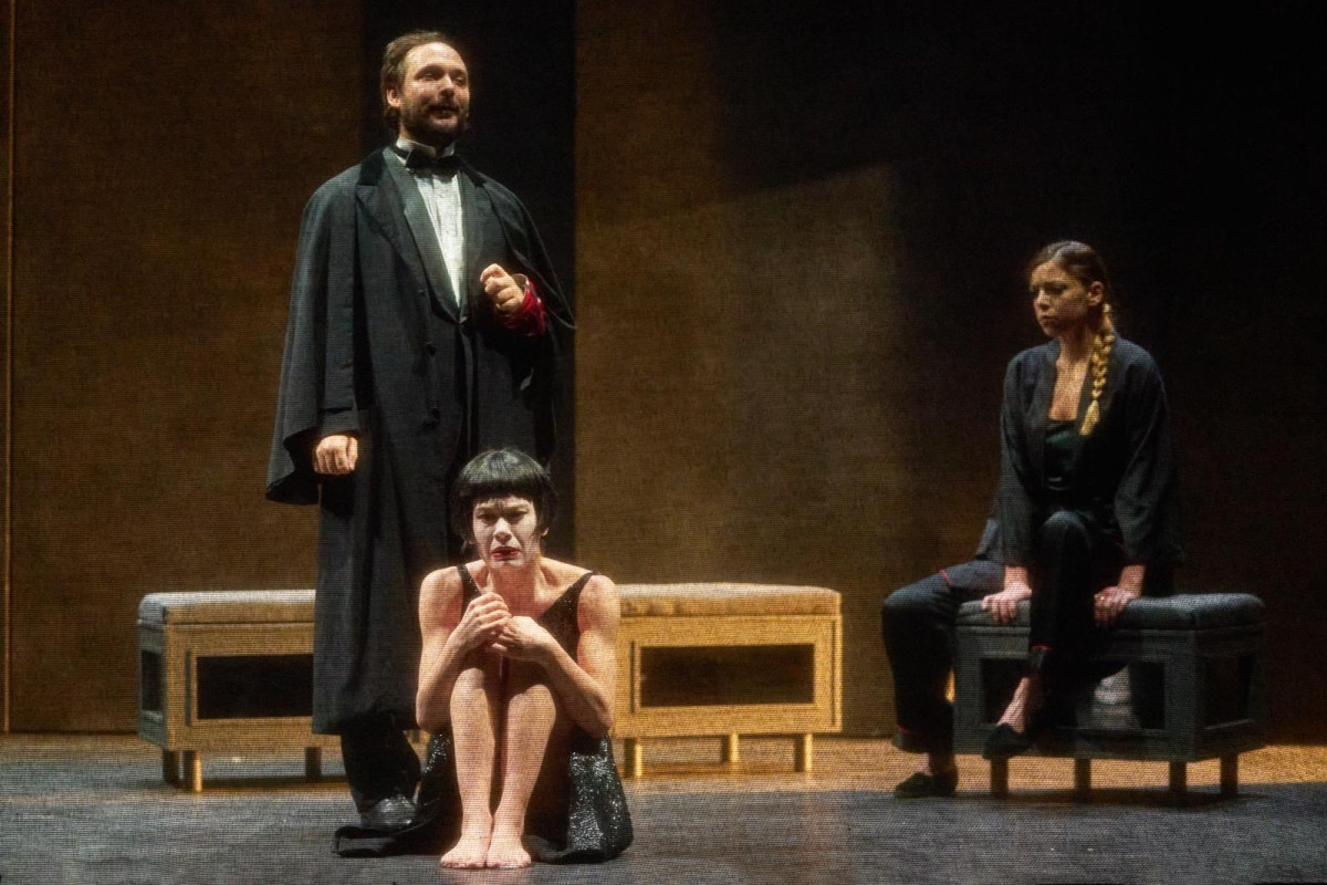 A teatro in bus…e viaggio gratis - Come tu mi vuoi