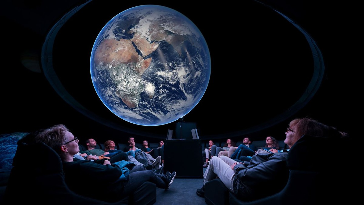 Casa della sostenibilità - Astro hour, No planet B, Viaggio nel planetario